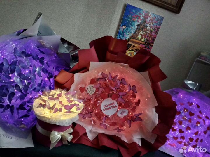 Букет из бабочек, сердечек