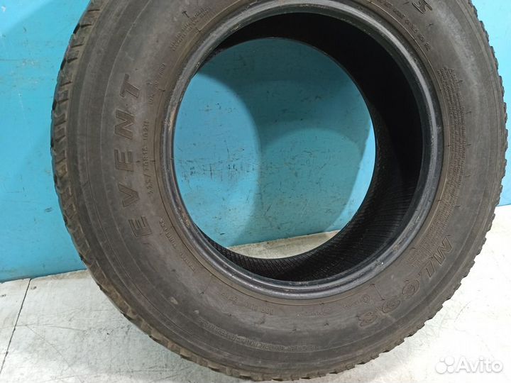 Event ML698 225/70 R16