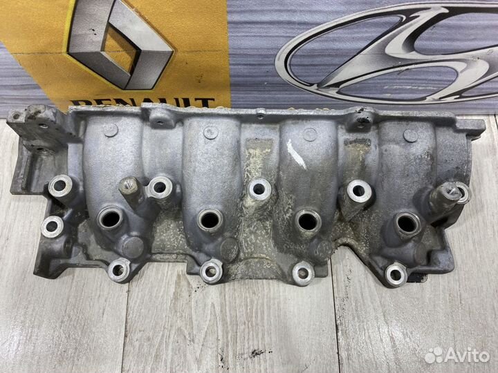 Коллектор впускной Renault megane 1