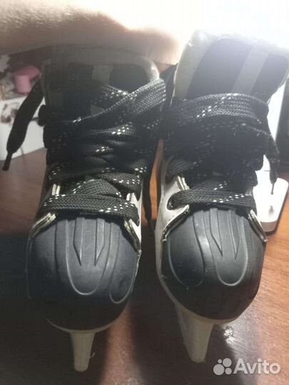 Коньки хоккейные детские