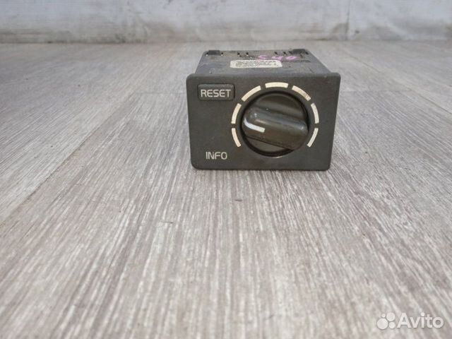 Кнопка многофункциональная Volvo S40 VS16 B4204S