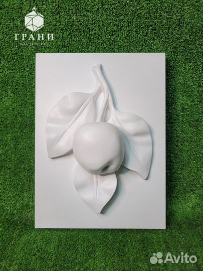 Настенное панно из гипса 