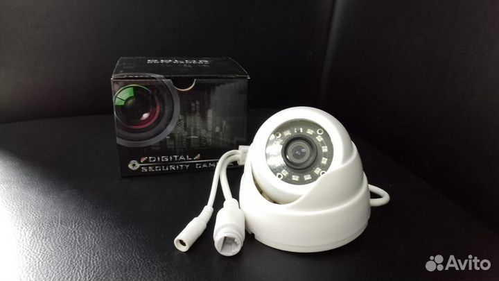 Внутренняя купольная IP камера 1Мп