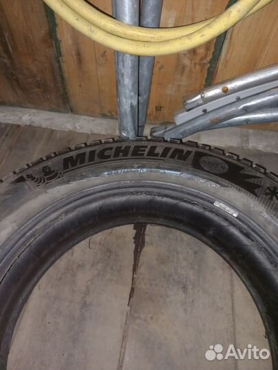 Michelin Latitude X-Ice North 3 215/60 R17