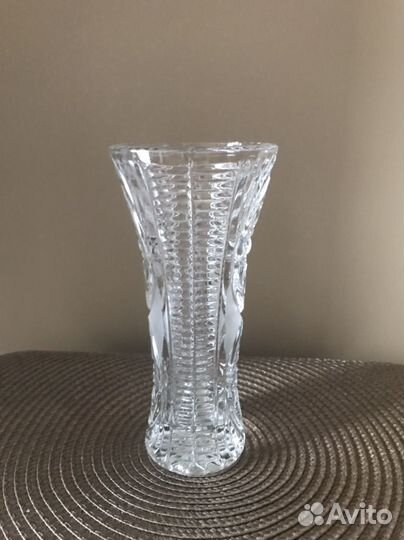 Ваза для цветов хрустальная