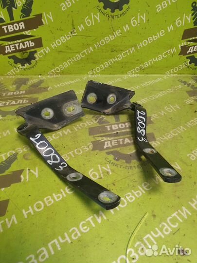 Петли капота Volkswagen Golf 3 1.6 AEE