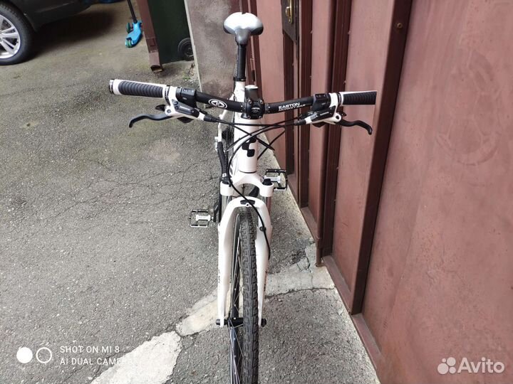 Велосипед cube