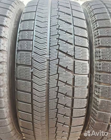 Bridgestone Blizzak VRX 215/55 R17 99W
