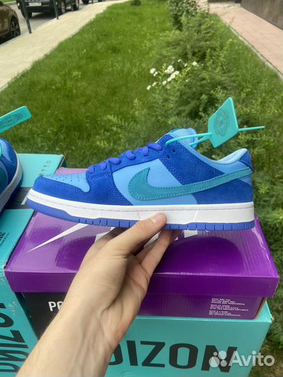 Nike sb dunk low blue raspberry оригинал