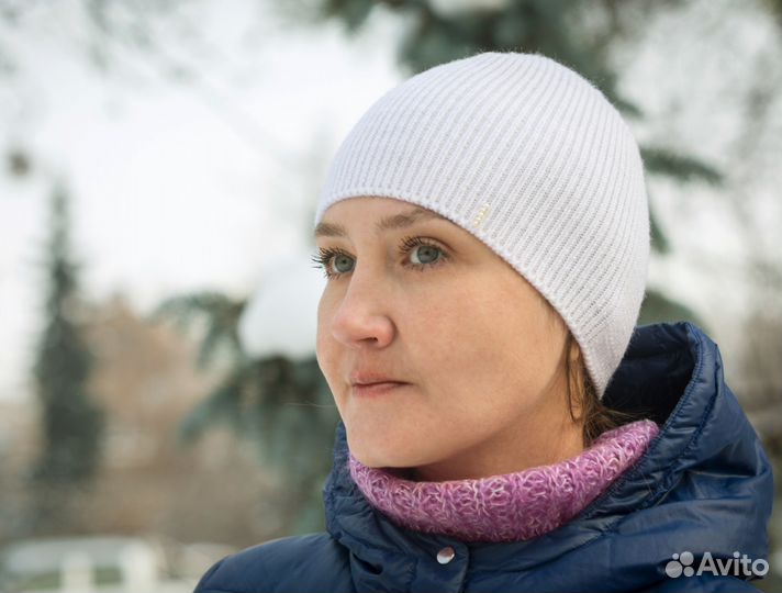 Шапка вязаная ручной работы