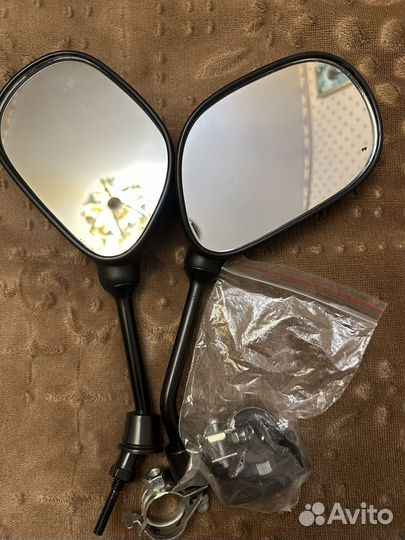 Зеркало заднего видения на велосипед