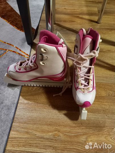 Коньки детские CCM 33 размер