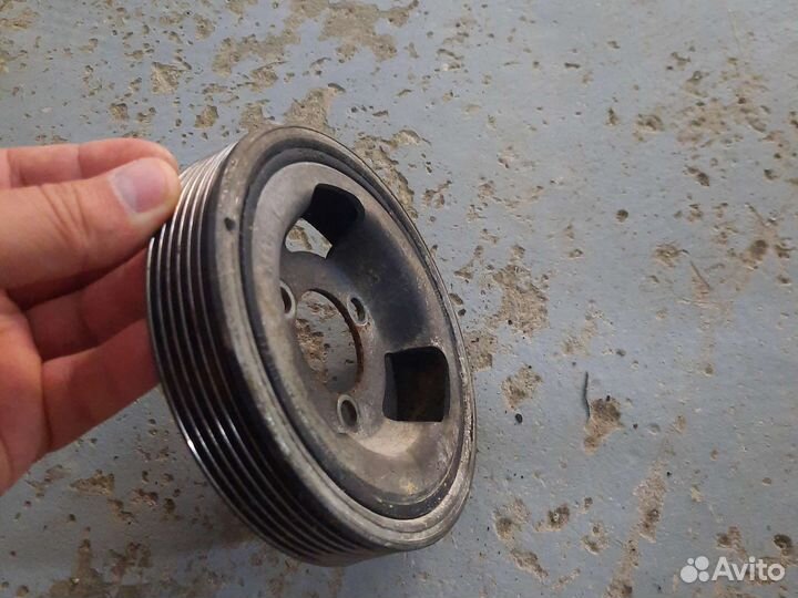Шкив на бмв ф30 1.6 N13