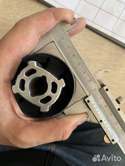 Сайлентблоки задней балки550455723R Renault,Nissan