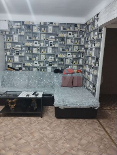 2-к. квартира, 43 м², 4/4 эт.