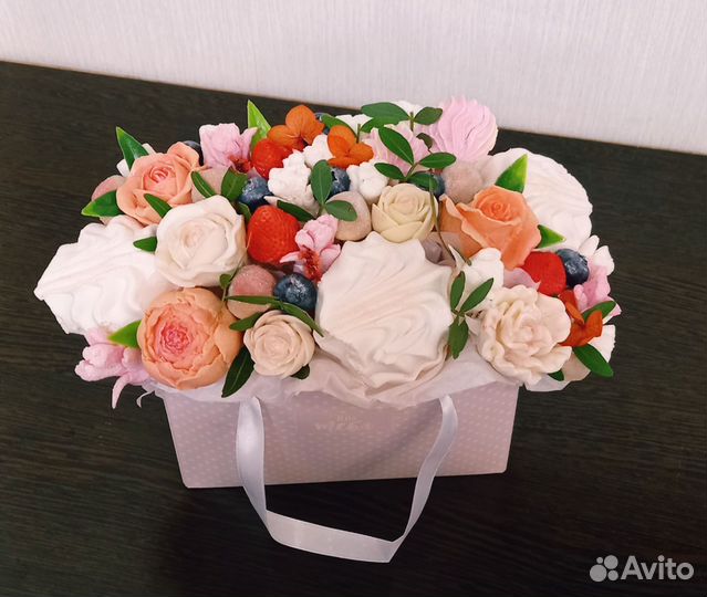 Подарок на 8 марта