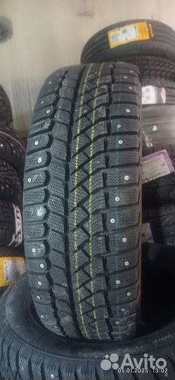 Viatti Brina Nordico V-522 215/60 R16 95T