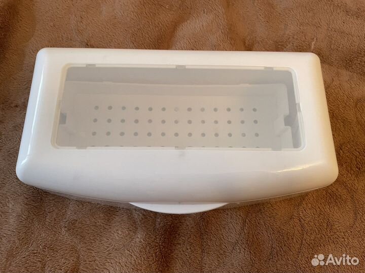 Контейнер для дезинфекции маникюрных инструментов