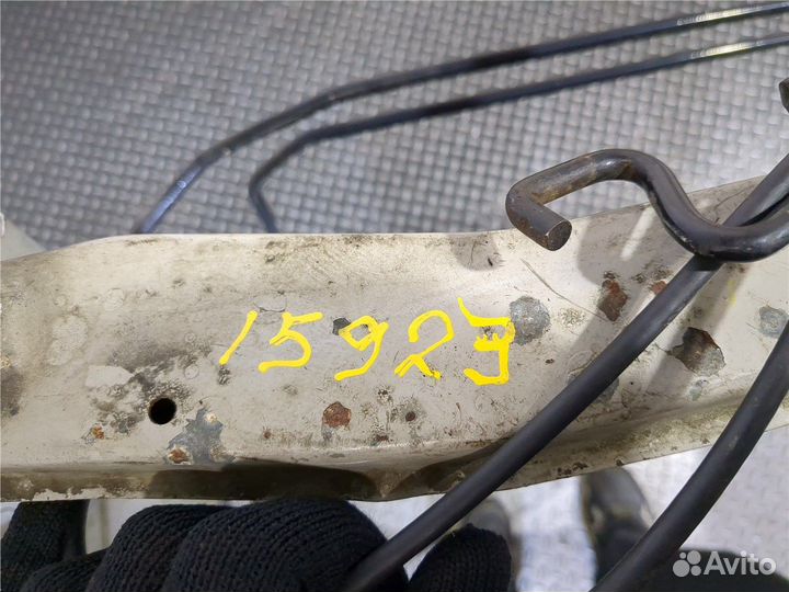 Рамка передняя Ford Escape, 2006