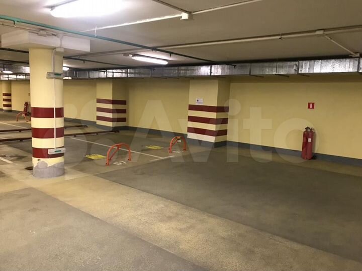 Машиноместо, 15 м²