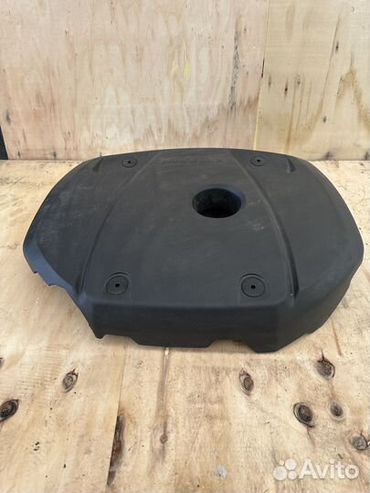 Крышка двигателя Volvo XC60 XC90