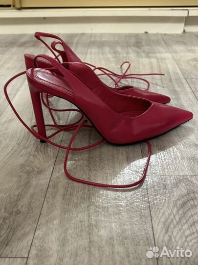 Туфли слингбэки на шнуровке bershka