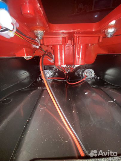 Кораблик для рыбалки с gps s70-30 version 2, 12v