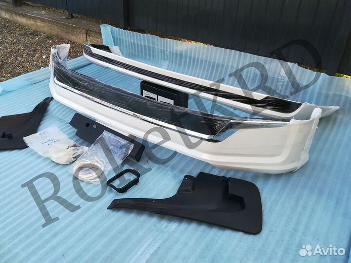 Обвес Toyota Land Cruiser 200 Executive Lounge D68