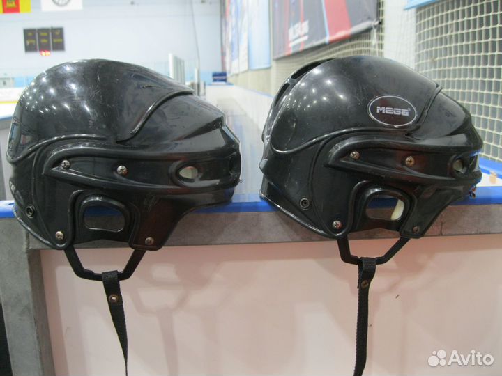 Шлёмы хоккейные