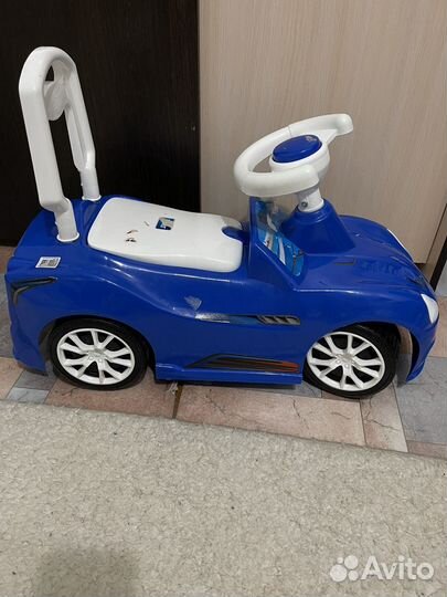 Машинка-каталка