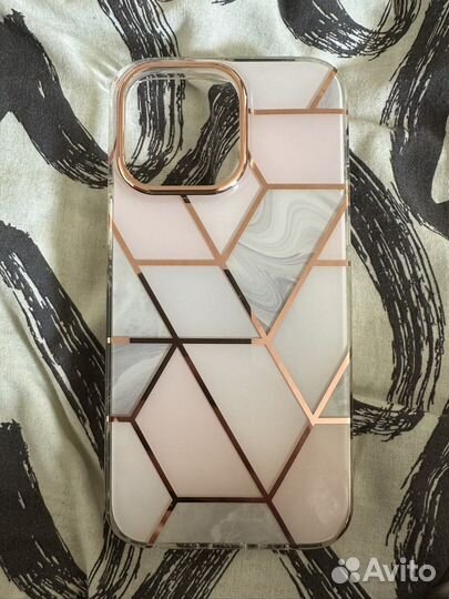 Чехлы на iPhone