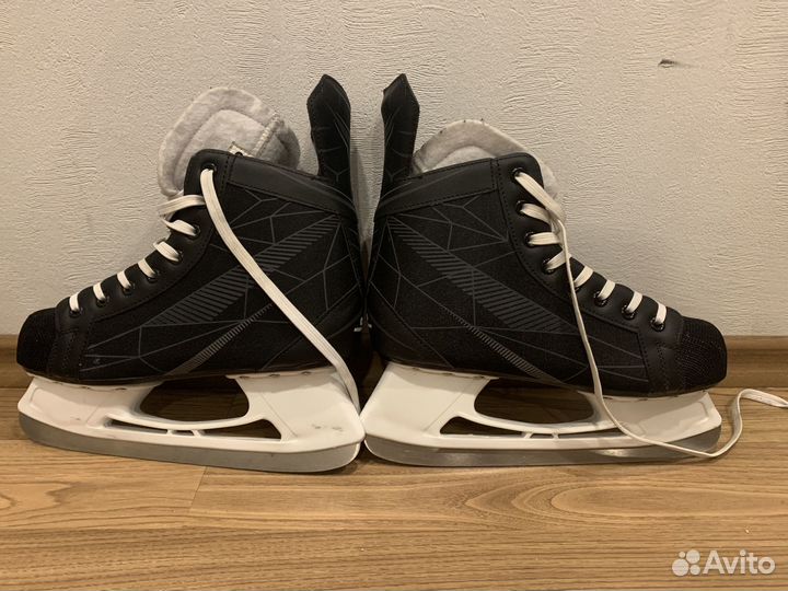 Коньки мужские 42 размер