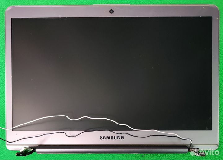 Крышка матрицы Samsung NP535U3C