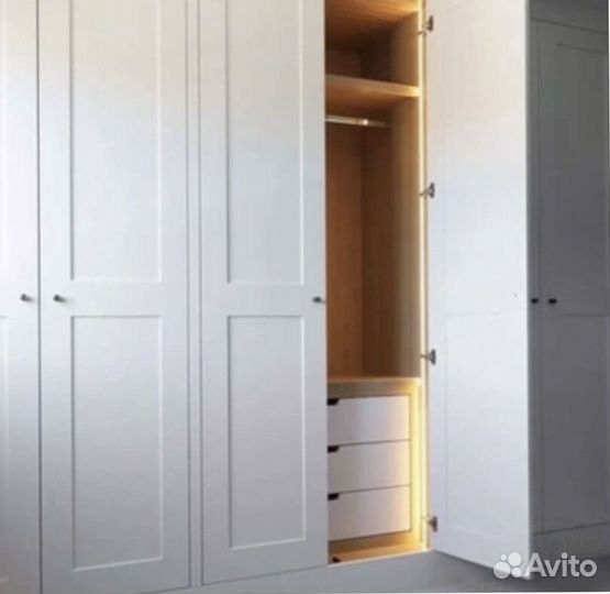 Дизайнерский шкаф