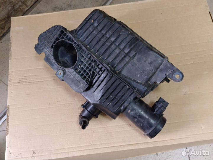 Корпус воздушного фильтра Porsche Boxster 986