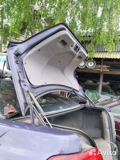 Петли багажника а на вольво s40 1997г