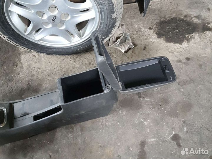 Центральная консоль lifan solano 1