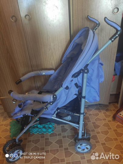 Прогулочная коляска трость