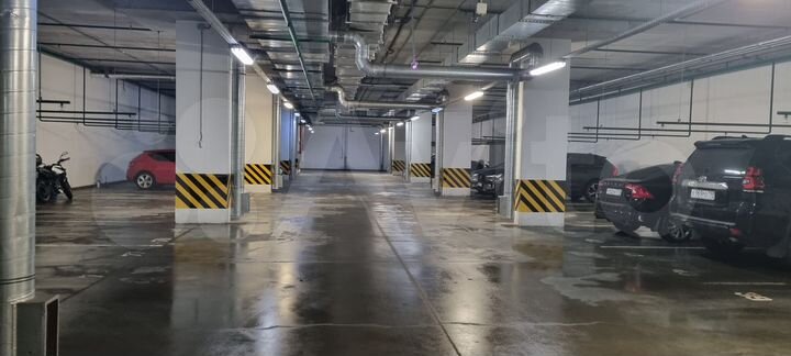 Машиноместо, 14 м²