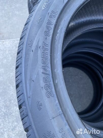 iLink SnowGripper I 225/45 R17 и 225/45 R17 95V