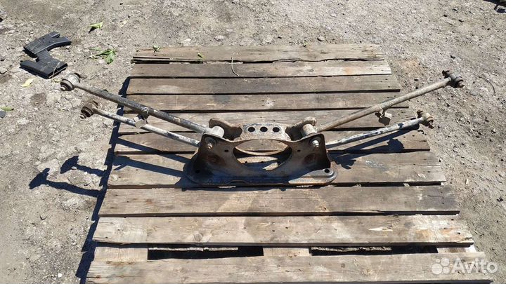 Балка, подрамник задний Лифан Х60