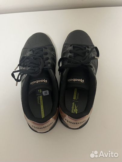 Кроссовки reebok женские новые р.39