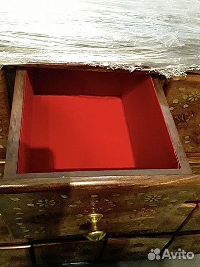 Комод индийский