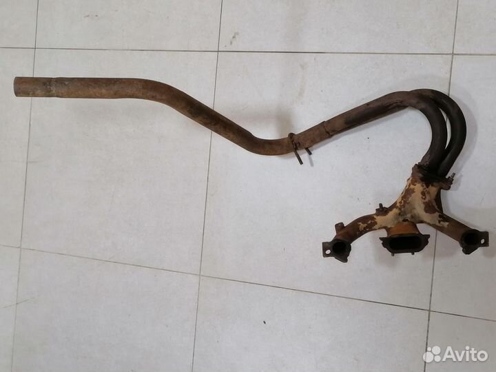 Коллектор выпускной с приемной трубой Volvo 343