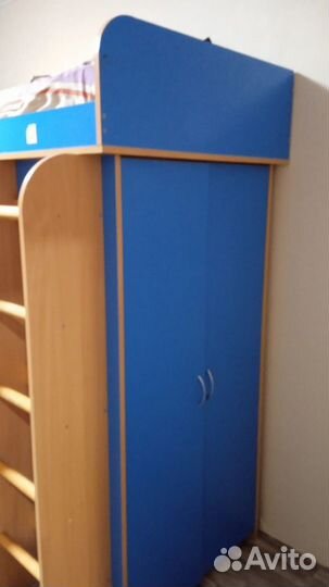 Детская кровать-чердак со шкафом