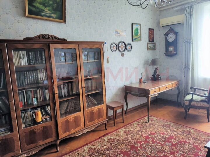 4-к. квартира, 95 м², 4/4 эт.