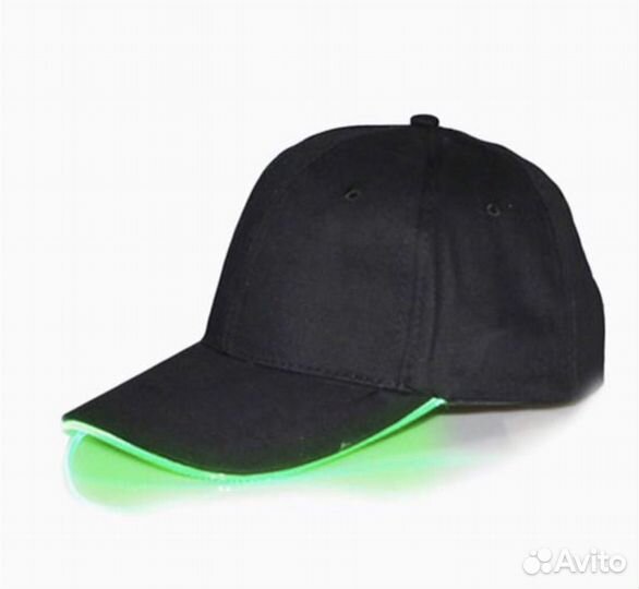 Кепки в ассортименте