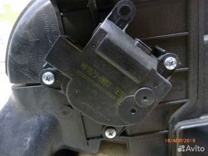 Моторчик заслонки отопителя Hyundai Solaris 1.6