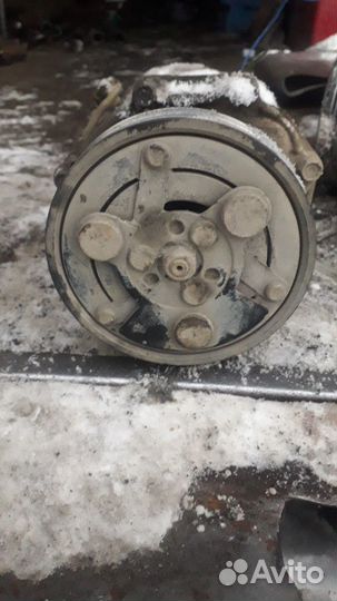 Компрессор кондиционера Skoda Octavia AGN