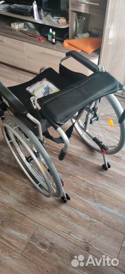 Кресло коляска для инвалидов